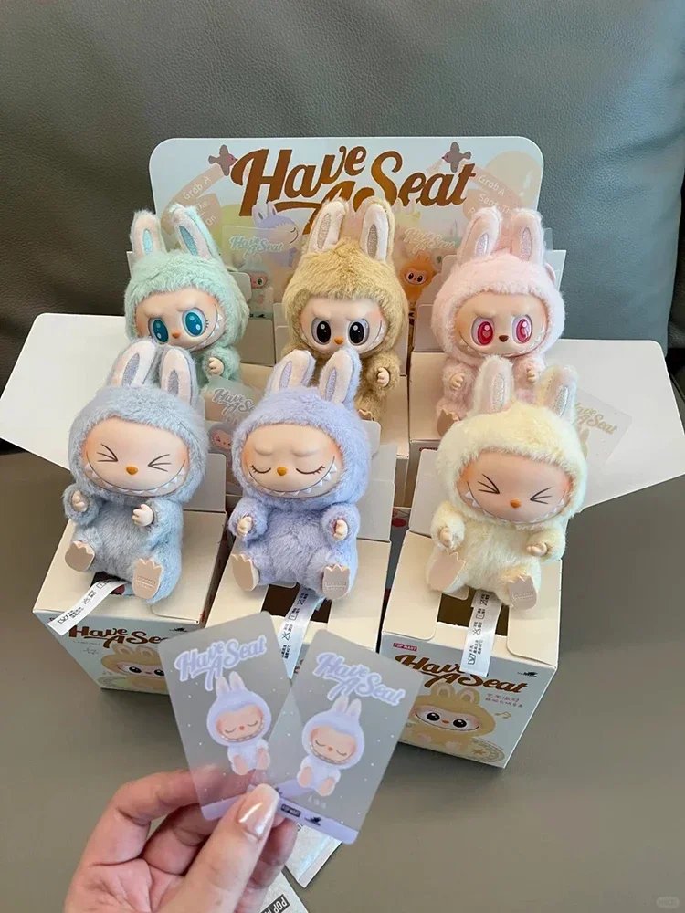 Labubu auténtico banquete sentado cara de vinilo serie 2,0 colgante muñeca decoración del hogar llavero serie modelo juguete para regalo para niños Labubu auténtico banquete sentado cara de vinilo serie 2,0 colgante muñeca decoración del hogar llavero serie modelo juguete para regalo para niños